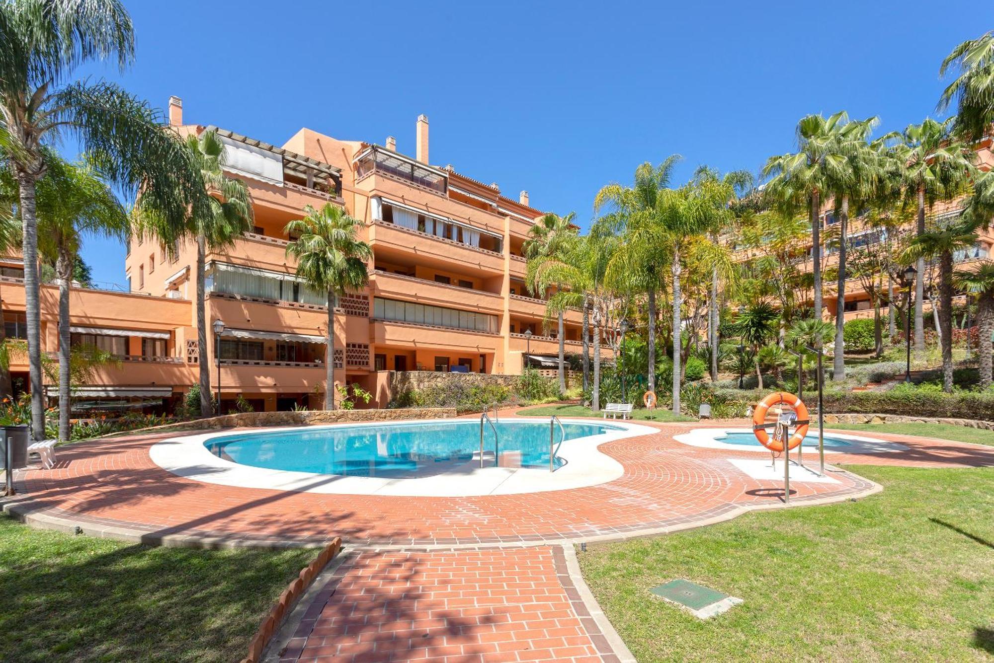 Genteel Costa De Nagueles Apartment Marbella